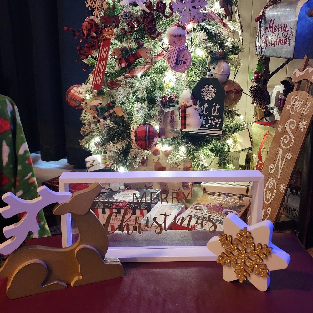 Christmas Set NWT